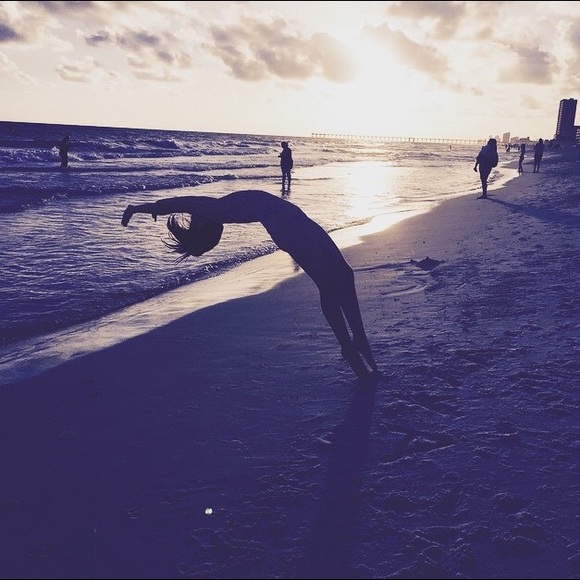 Meet your Posher, Bella - Picture 3 of 8